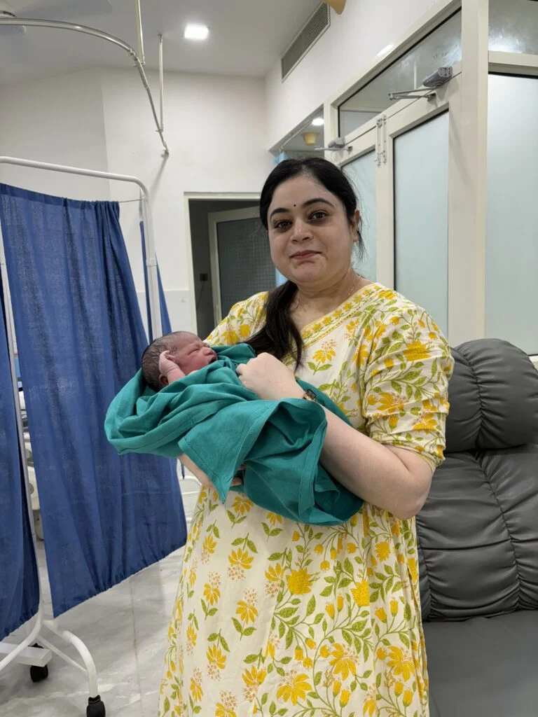 Alt="Best-Gynaecologist-in-Noida-Sector-33"/>