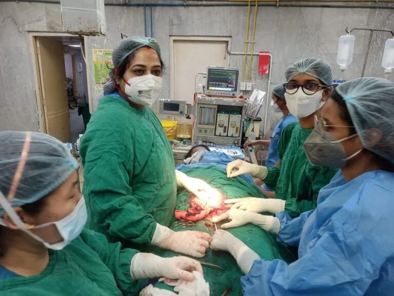 Alt="Gynaecologist-in-Noida-Sector-50"/>