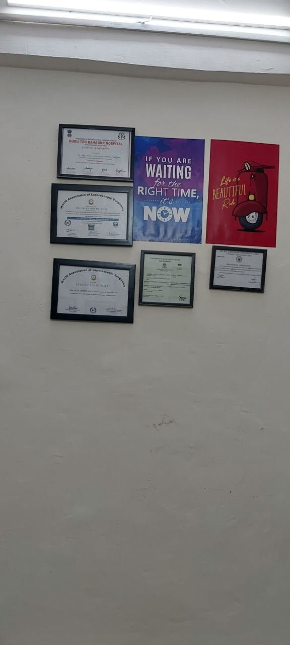 Alt="gynecologist-doctor-in-Noida"/>