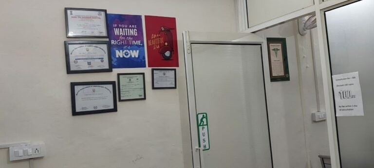 Alt="gynecologist-doctor-in-Noida"/>